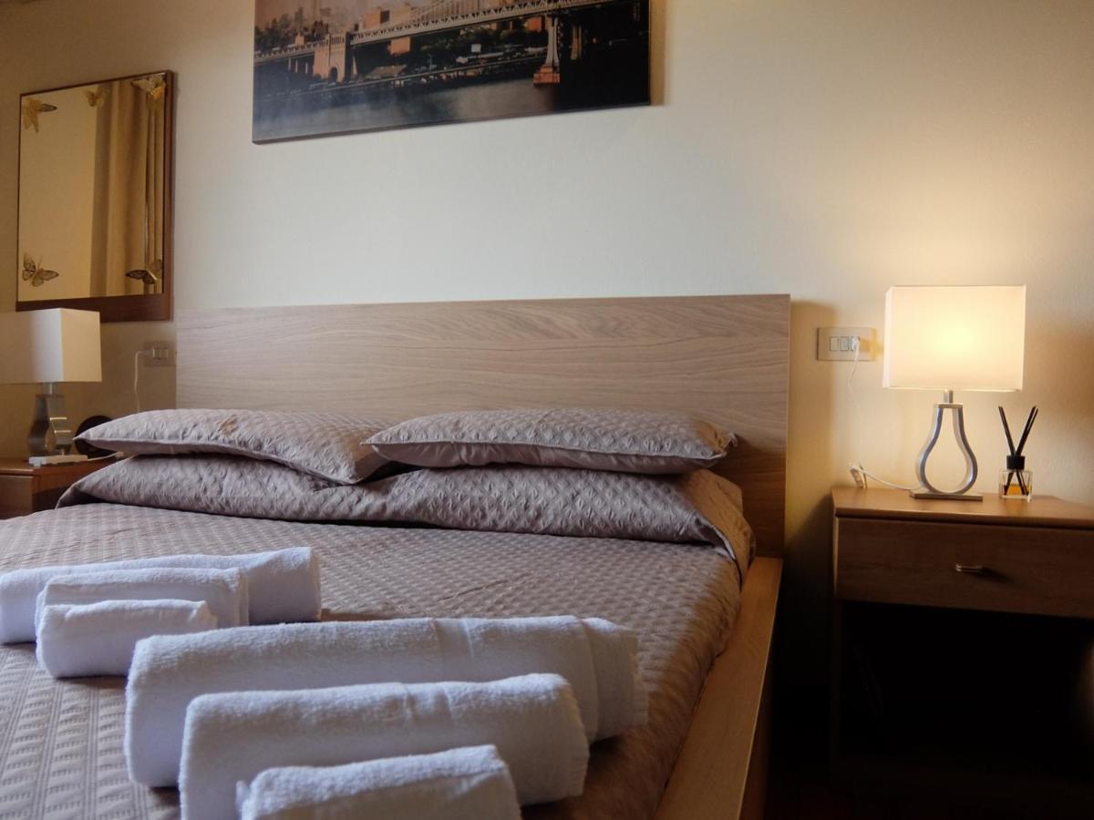 Oxy Holiday Home Iseo Exteriér fotografie